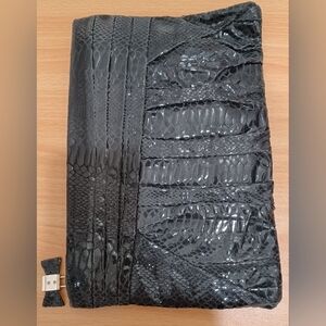 LIZ CLAIBORNE Leather Chic Smoky Gray Snakeskin Clutch